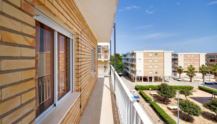 Reventa - Apartamento - Apartamento en el último piso - Punta Prima