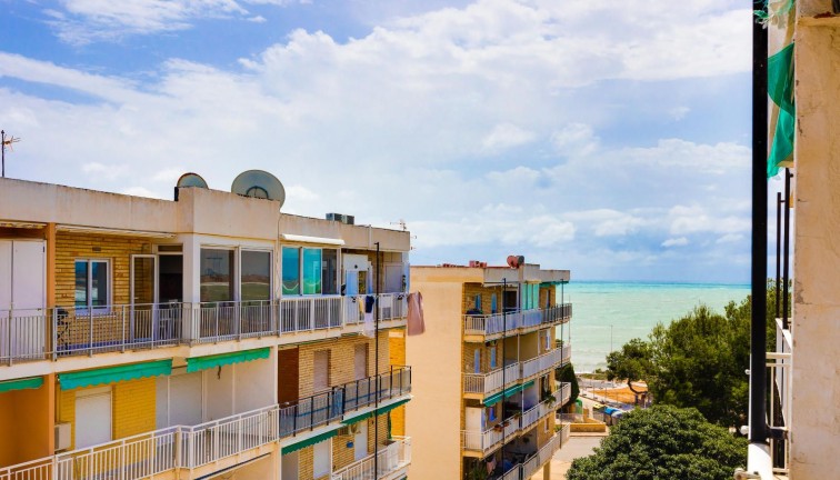 Reventa - Apartamento - Apartamento en el último piso - Punta Prima