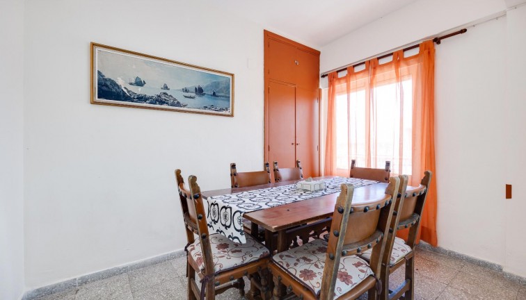 Reventa - Apartamento - Apartamento en el último piso - Punta Prima