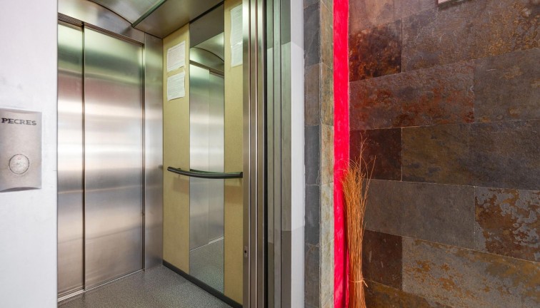 Resale - Apartment - Top Floor Apartment - Torrevieja