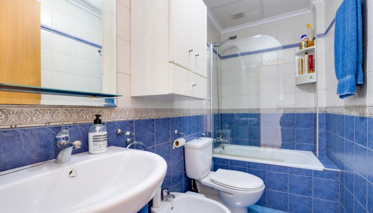 Resale - Apartment - Top Floor Apartment - Torrevieja