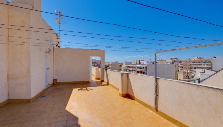 Resale - Apartment - Top Floor Apartment - Torrevieja