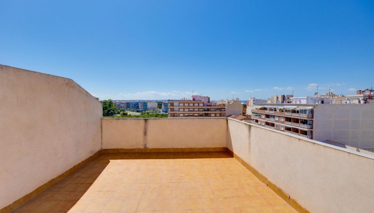 Resale - Apartment - Top Floor Apartment - Torrevieja