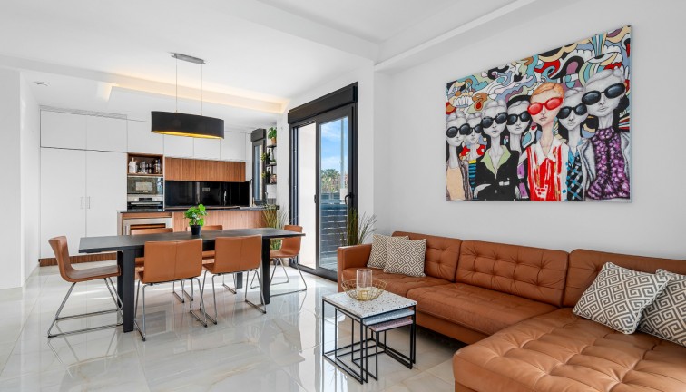 Resale - Chalet - Orihuela Costa - Lomas de Cabo Roig