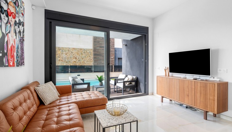 Resale - Chalet - Orihuela Costa - Lomas de Cabo Roig