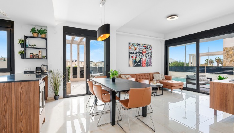 Resale - Chalet - Orihuela Costa - Lomas de Cabo Roig