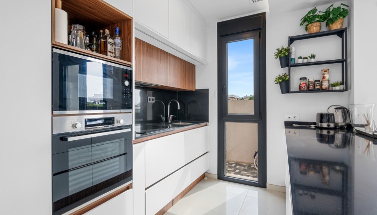 Resale - Chalet - Orihuela Costa - Lomas de Cabo Roig