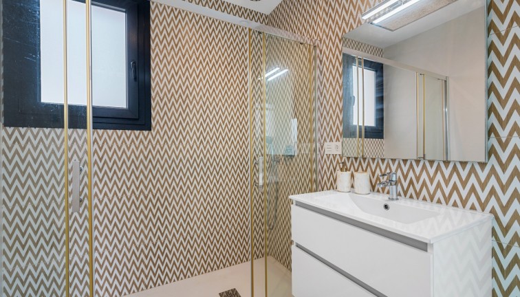 Resale - Chalet - Orihuela Costa - Lomas de Cabo Roig