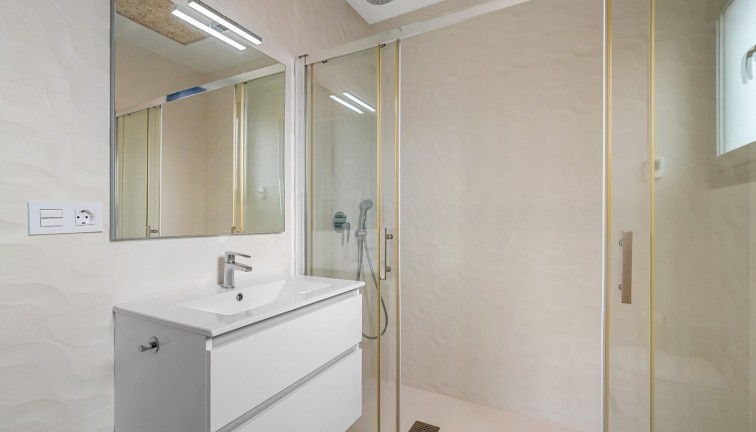 Resale - Chalet - Orihuela Costa - Lomas de Cabo Roig