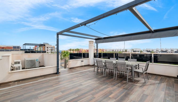 Resale - Chalet - Orihuela Costa - Lomas de Cabo Roig