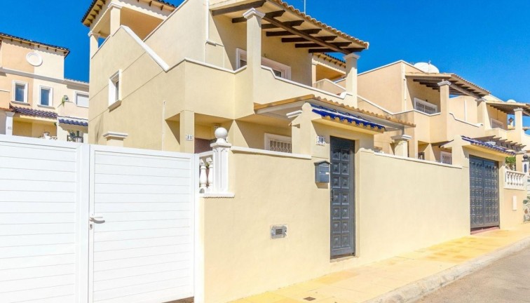 Resale - Chalet - Orihuela Costa - Villamartín