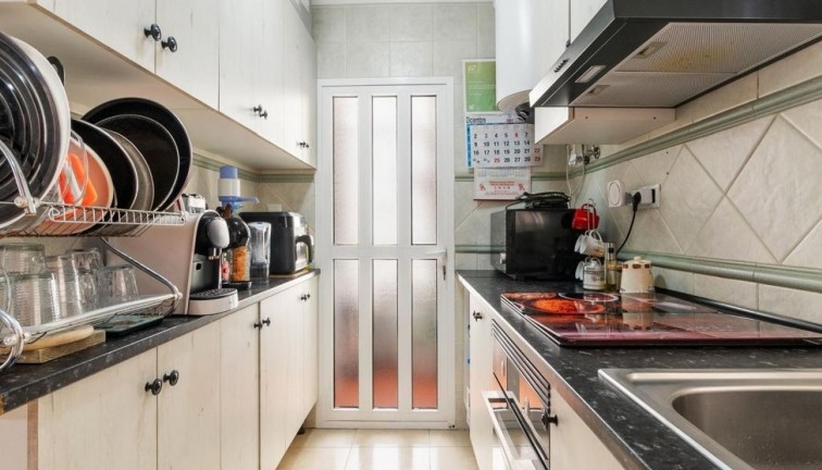 Resale - Chalet - Orihuela Costa - Villamartín