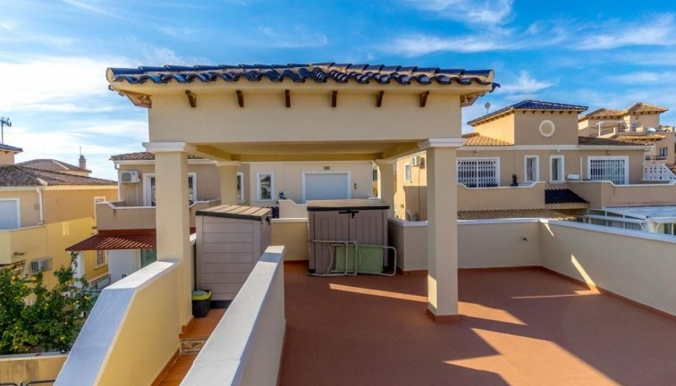 Resale - Chalet - Orihuela Costa - Villamartín