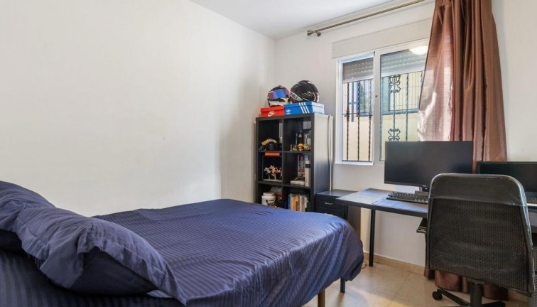 Resale - Chalet - Orihuela Costa - Villamartín