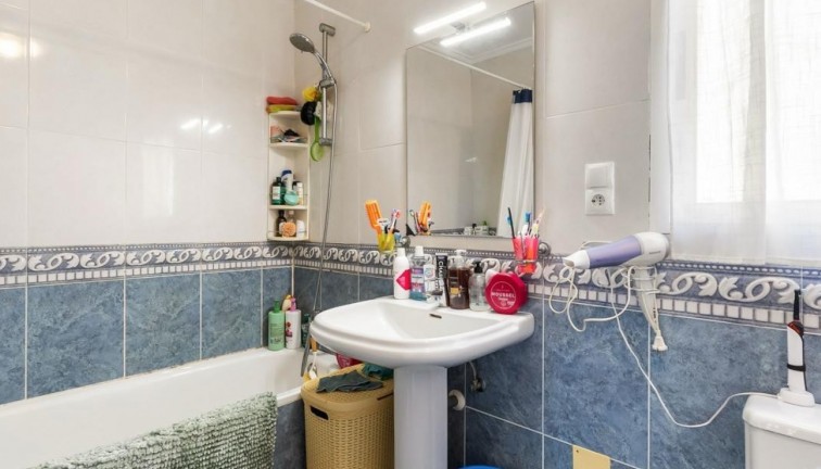 Resale - Chalet - Orihuela Costa - Villamartín