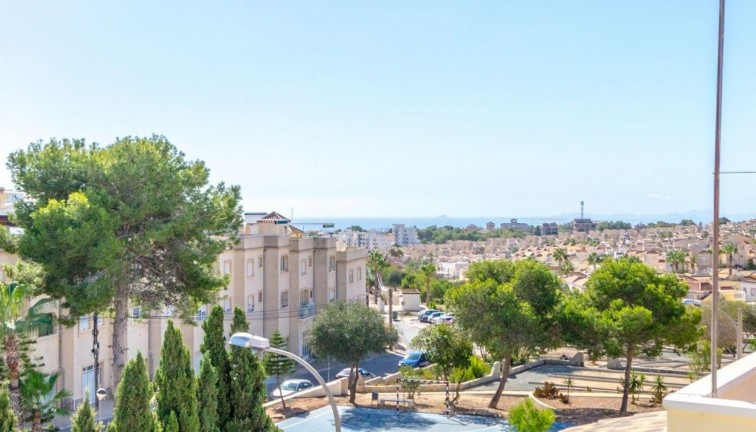 Resale - Chalet - Orihuela Costa - Villamartín