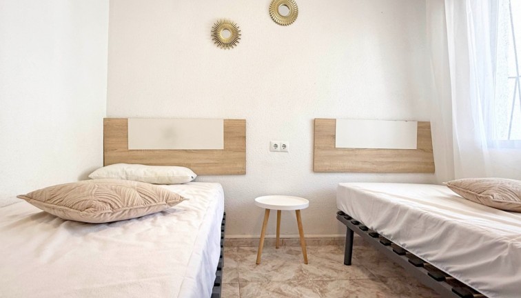 Reventa - Apartamento / piso - Torrevieja - LA MATA