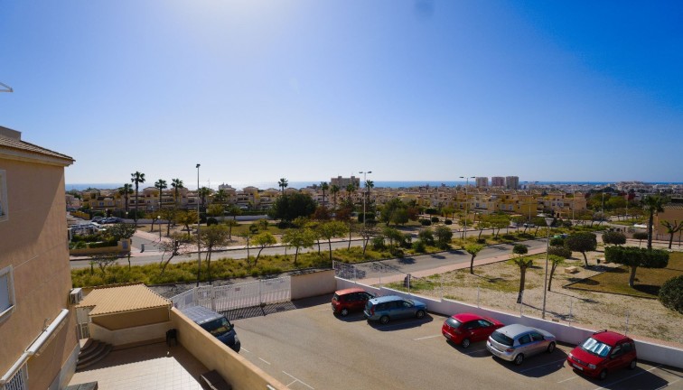 Resale - Semi-Detached - Torrevieja