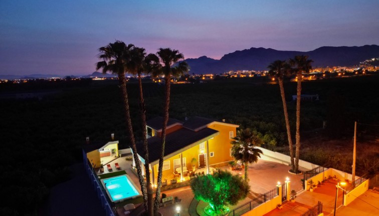 Resale - Finca - Orihuela