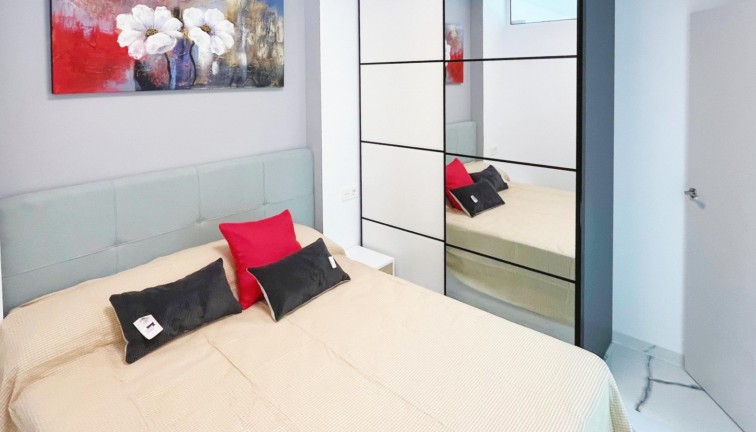 Jälleenmyynti - Asunto - Torrevieja - Playa del Cura