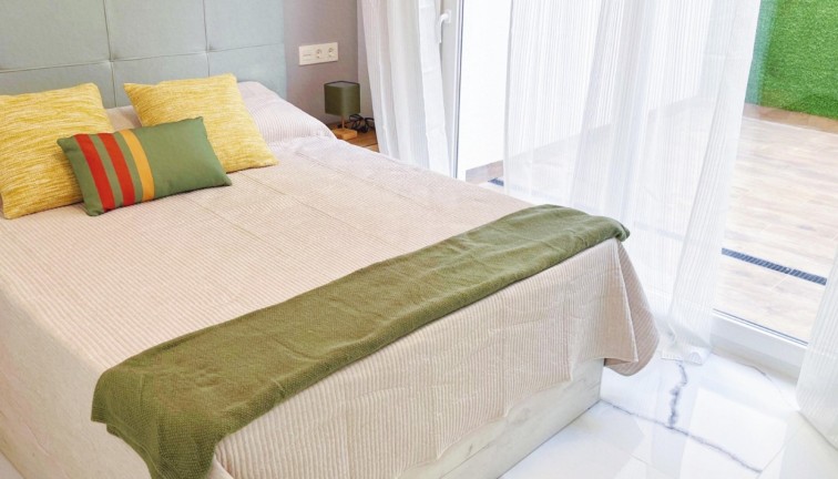 Jälleenmyynti - Asunto - Torrevieja - Playa del Cura