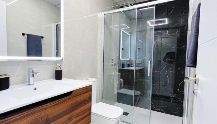 Reventa - Apartamento / piso - Torrevieja - Playa del Cura