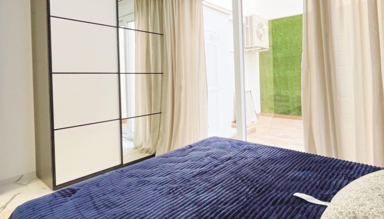 Reventa - Apartamento / piso - Torrevieja - Playa del Cura