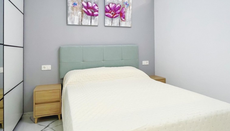 Reventa - Apartamento / piso - Torrevieja - Playa del Cura