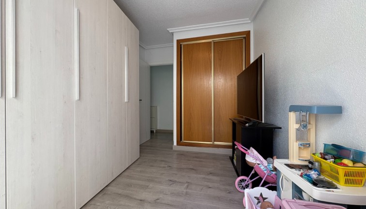 Resale - Apartment - Torrevieja