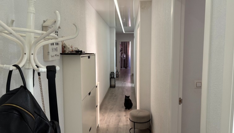 Resale - Apartment - Torrevieja