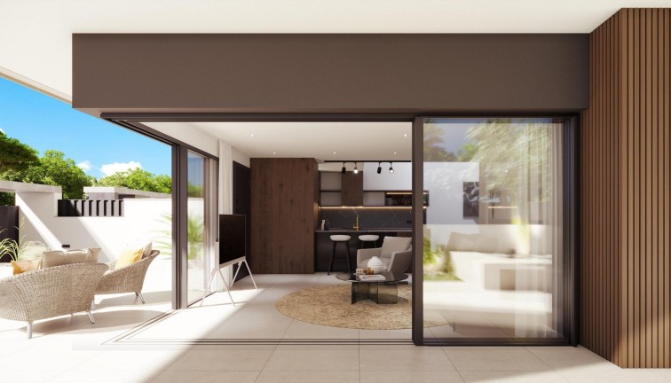 Uudistuotanto - Erillistalo - Pilar de la Horadada