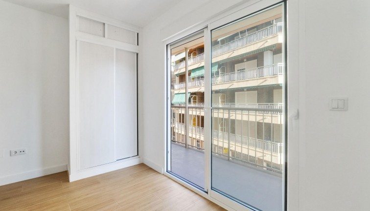 Reventa - Apartamento / piso - Torrevieja - Playa del Cura