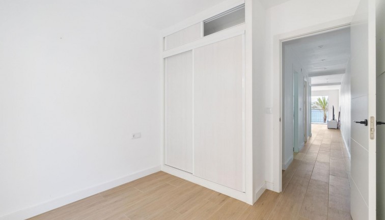 Reventa - Apartamento / piso - Torrevieja - Playa del Cura