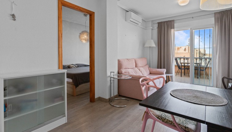 Återförsäljning -  Bostad - Översta våningen  - Torrevieja