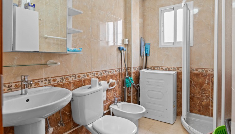 Återförsäljning -  Bostad - Översta våningen  - Torrevieja