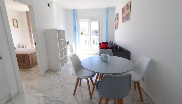 Reventa - Casa adosada - Torrevieja - San Luis