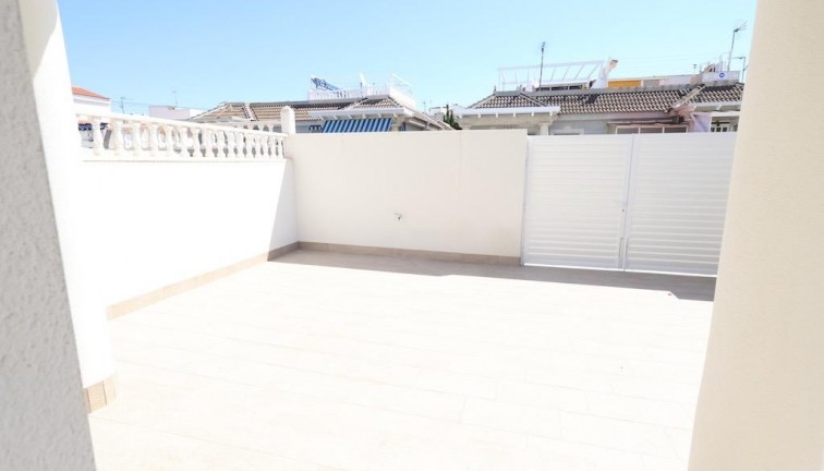 Reventa - Casa adosada - Torrevieja - San Luis