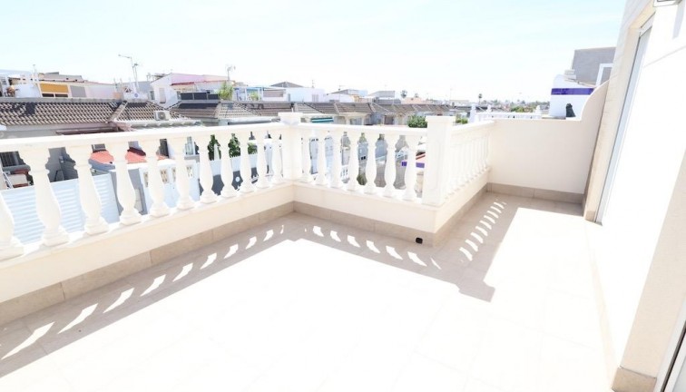 Reventa - Casa adosada - Torrevieja - San Luis