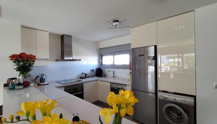 Jälleenmyynti - Asunto - Ylimmän kerroksen asunto - Vistabella Golf