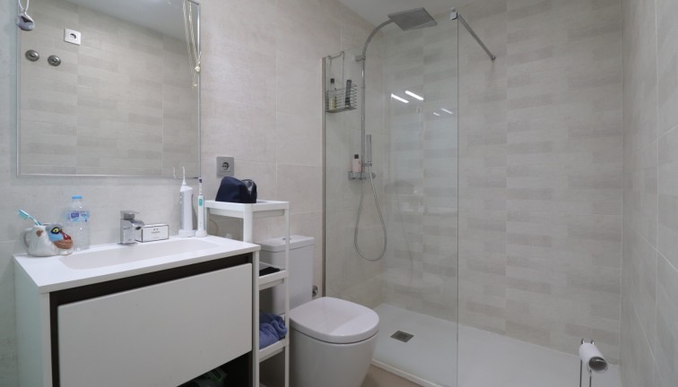 Jälleenmyynti - Asunto - Ylimmän kerroksen asunto - Vistabella Golf