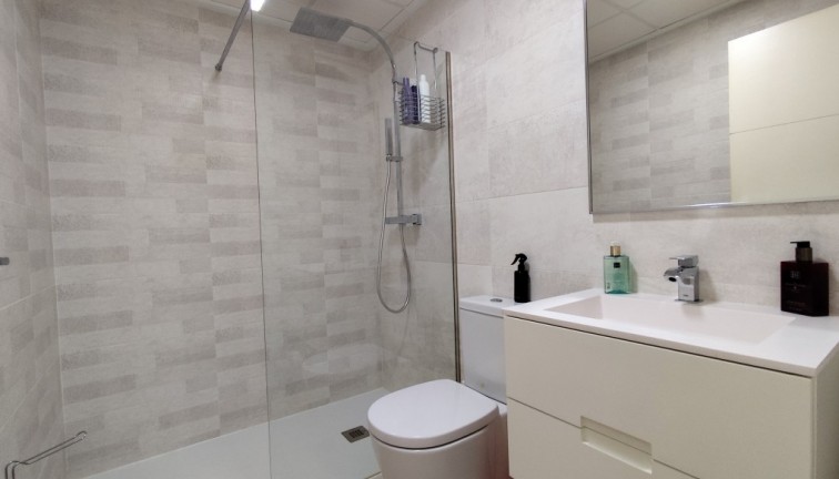 Jälleenmyynti - Asunto - Ylimmän kerroksen asunto - Vistabella Golf