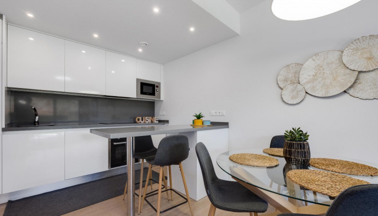 Resale - Apartment - Orihuela Costa - Villamartín