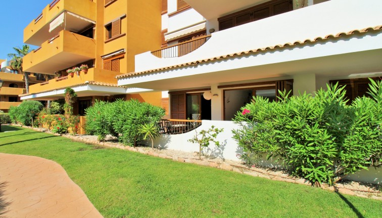 Resale - Apartment - Punta Prima