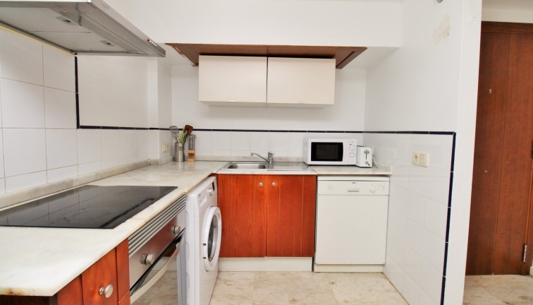 Resale - Apartment - Punta Prima