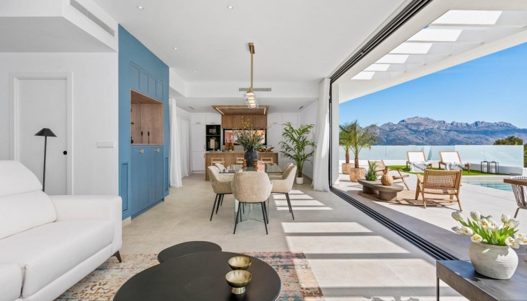 Uudistuotanto - Erillistalo - Polop