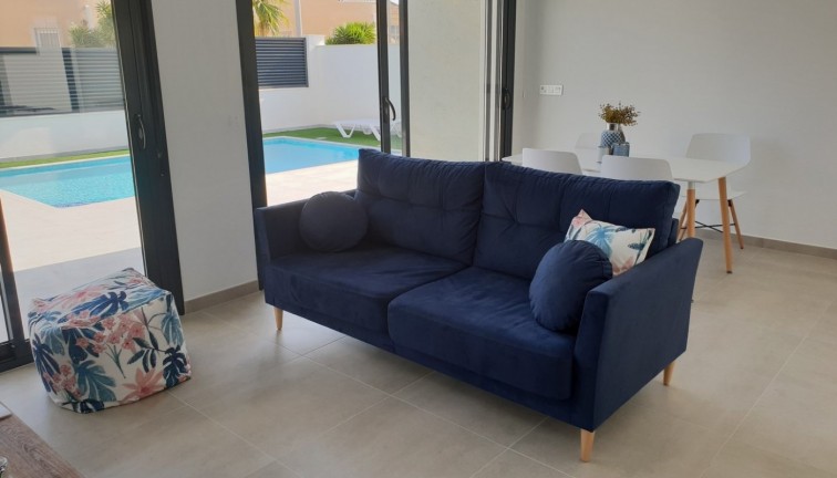 Obra nueva - Chalet - Pilar de la Horadada - Pinar de Campoverde