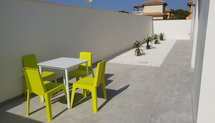 Obra nueva - Chalet - Pilar de la Horadada - Pinar de Campoverde