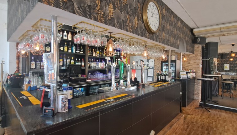 Resale - Commercial - Villamartín