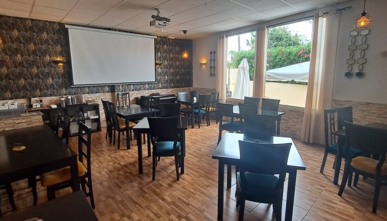 Resale - Commercial - Villamartín