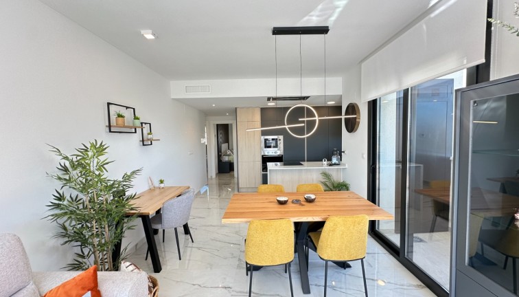 Reventa - Apartamento - Apartamento en el último piso - Orihuela Costa - Playa Flamenca